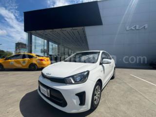 Kia Soluto LX