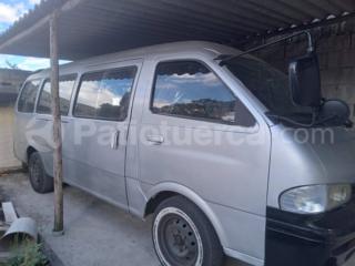 Kia Pregio 2002