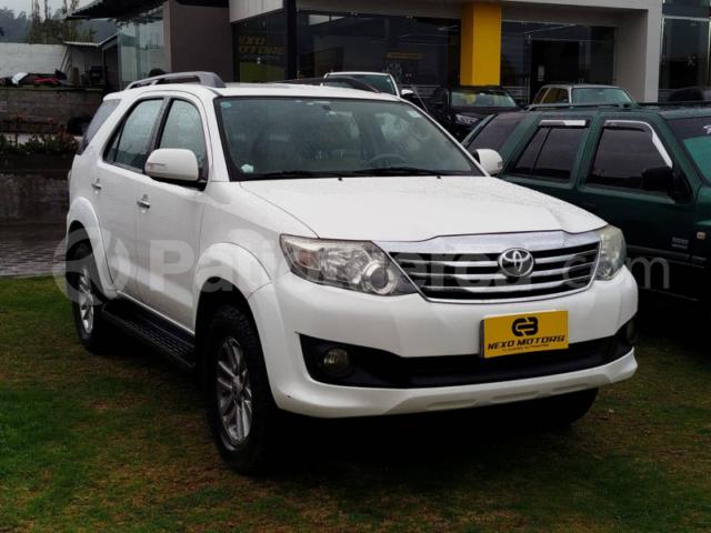 Toyota Fortuner 2.7 2014