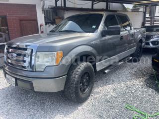 Ford F150 DC 4X2