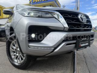 Toyota Fortuner 4.0