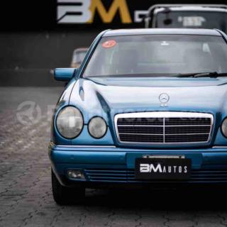 Mercedes Benz—™ E420 1997