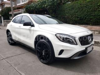 Mercedes Benz GLA 250 AMG LINE