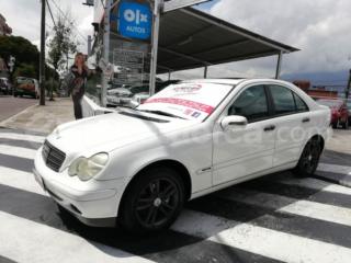 Mercedes Benz—™ C200 2002