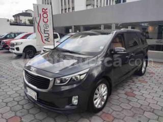Kia Grand Carnival 2016